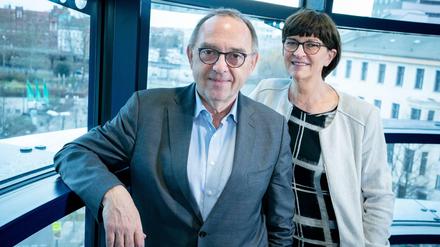 Wollen die Haare in der Suppe suchen: Norbert Walter-Borjans und Saskia Esken