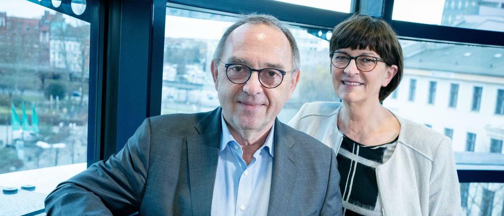Wollen die Haare in der Suppe suchen: Norbert Walter-Borjans und Saskia Esken