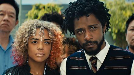 Außenseiter im weißen Amerika: Tessa Thompson und LaKeith Stanfield in der Komödie "Sorry to Bother You".