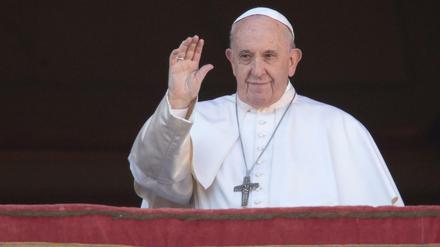 Papst Franziskus hat nicht zum ersten Mal seine Hand weggezogen.