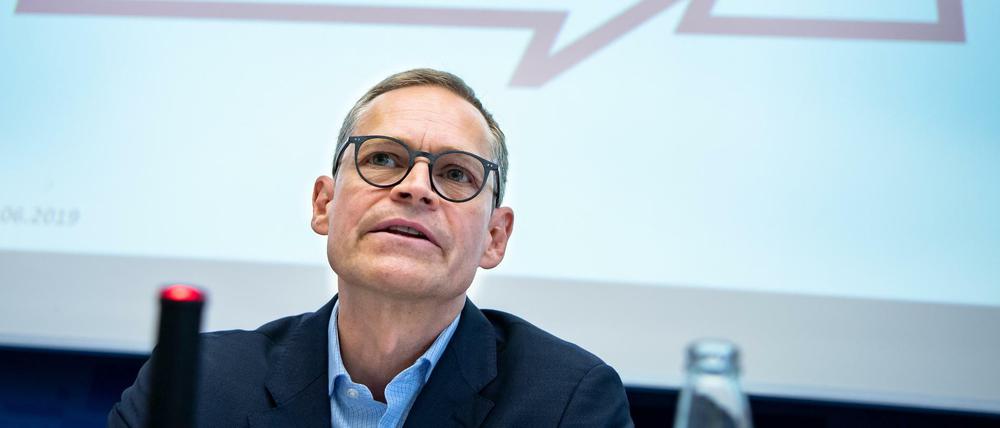 Grundeinkommen für alle: Michael Müllers Modellprojekt.