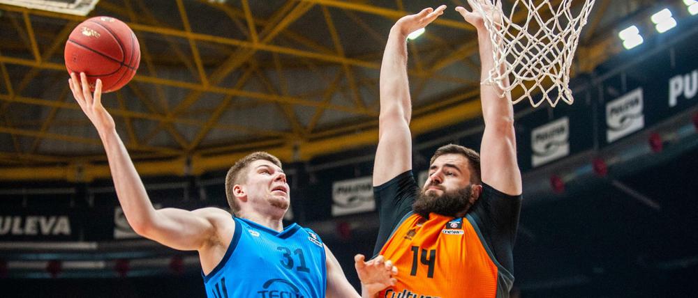 Alte Bekannte: Albas Rokas Giedraitis (links) und Valencias Bojan Dubljevic treffen mit ihren Teams erneut aufeinander.