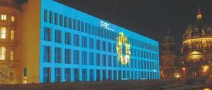 Großes Licht. Die Ostfassade des Humboldt-Forums wurde zum 250. Geburtstag Alexander von Humboldts zu einer riesigen Projektionsfläche. Und das ist das Gebäude immer schon.