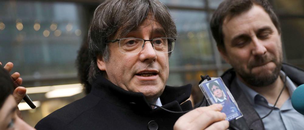 Der katalonische Separatistenführer Carles Puigdemont und der ehemalige Regionalminister Antoni Comin. (Archivbild)