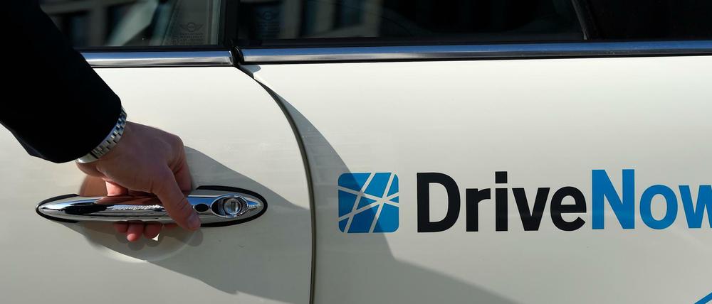 Ein Auto des Carsharing-Anbieters Drive Now