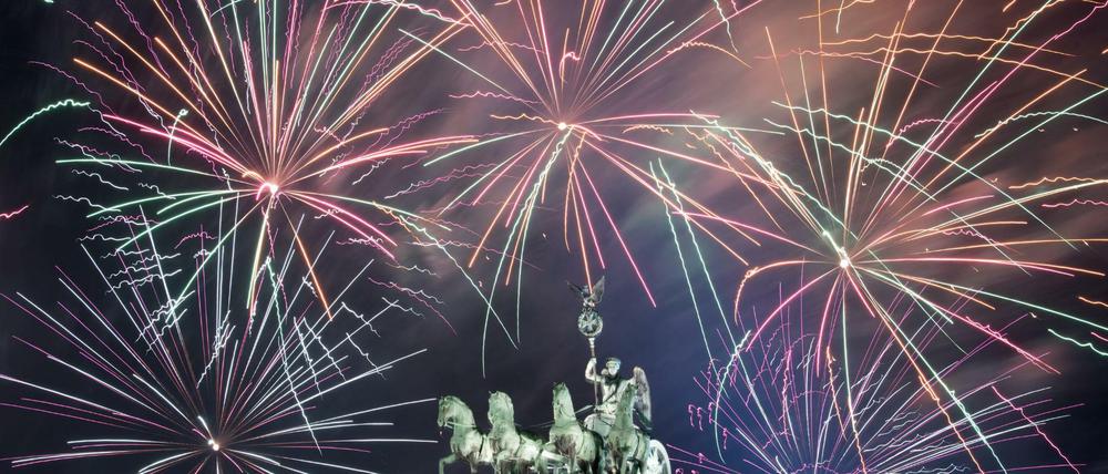In Berlin herrscht an Silvester Ausnahmezustand. Ein Überblick, wie Sie gut in das neue Jahr kommen. 
