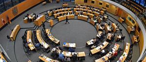 Wer mit wem? Im Thüringer Landtag ist die Frage noch ungeklärt.