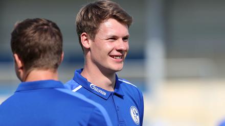 Lacht ab Sommer in München. Alexander Nübel verlässt Schalke 04 fix.
