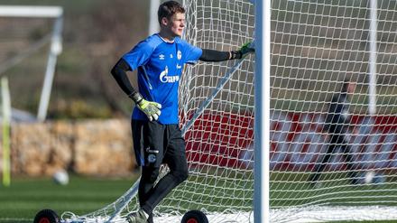 Mittendrin – und noch dabei? Schalkes Torwart Alexander Nübel, der im Sommer zum FC Bayern wechselt.