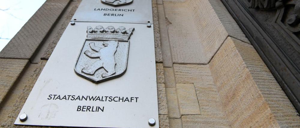 Eingang zum Landgericht in der Berliner Turmstraße.