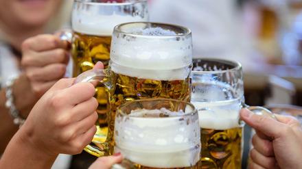 Prost: Jahrelang sind die Preise stabil geblieben, das ändert sich jetzt. 