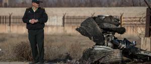 Wrackteil der bei Teheran abgestürzten Maschine des Fluges PS752