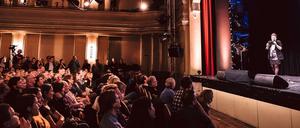 Weggeslammt. Anke Myrrhe, Tagesspiegel-Lokalchefin, beim Finale 2018 im Heimathafen Neukölln. 