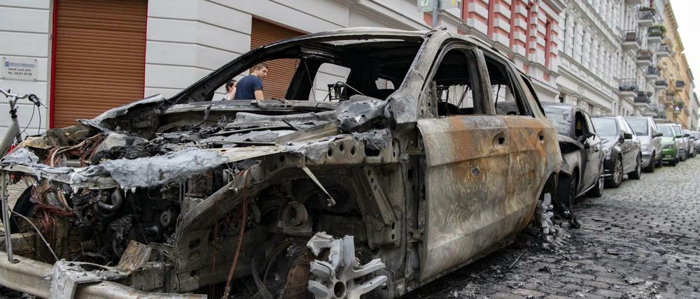 Mitte des Jahres brannten in der Kreuzberger Willibald-Alexis-Straße gleich mehrere Autos.