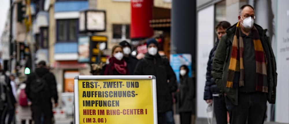 Impfpflicht allein wird nicht genügen, es braucht auch mehr und vor allem niedrigschwelligere Impfangebote.