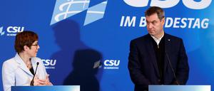 Suchende CDU, anpassungsfähige CSU: Parteichefs Annegret Kramp-Karrenbauer und Markus Söder.