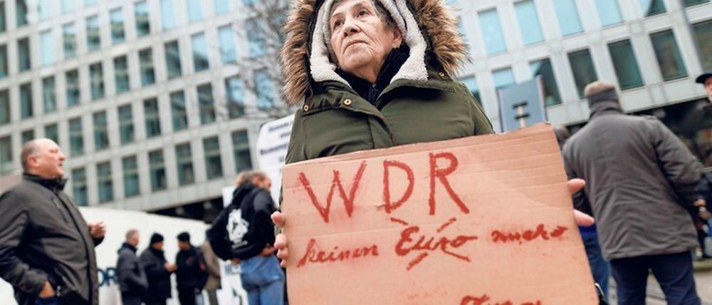 Erst kam das Video, dann kam die Oma. Der WDR-Beitrag wurde gleichermaßen zum Aufreger- und zum Nachrichtenthema.