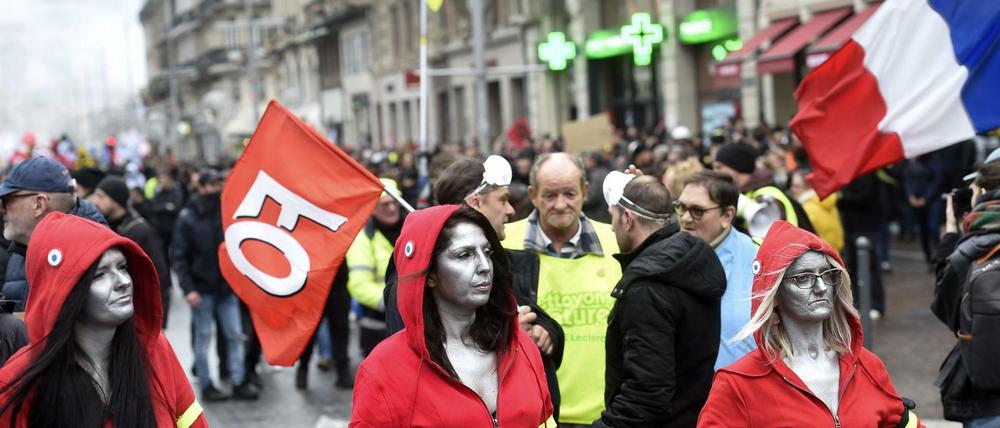 Vereint gegen die Rentenreform: DemonstrantInnen in Lille und anderen französischen Städten gingen erneut auf die Straße.