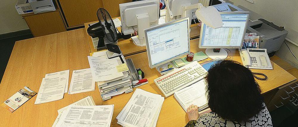 Bin ich schon drin? Zum 1. Januar 2023 soll die E-Akte eingeführt sein – das dürfte angesichts der bestehenden Defizite schwierig werden, sagen Fachpolitiker.