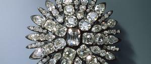 Schatz aus Dresden: Eine Aigrette für das Haar in Form einer Sonne