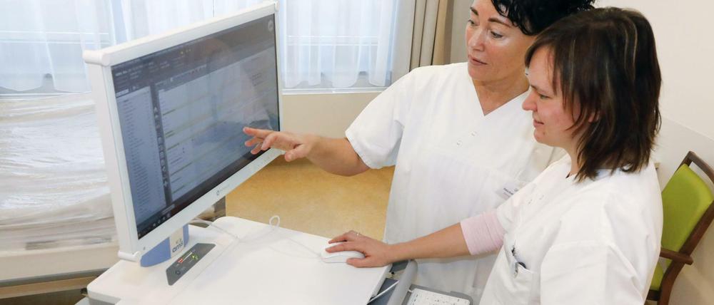 Wann darf welche Arzt welche Daten des Patienten einsehen? Das will Spahn jetzt regeln.