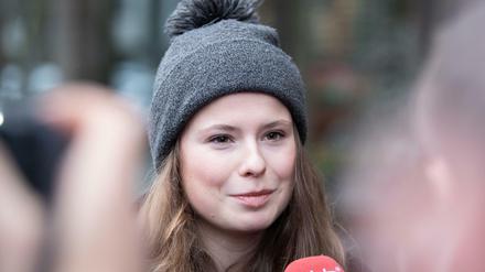 Luisa Neubauer will nicht in den Siemens-Aufsichtsrat (Foto vom Freitag nach dem Gespräch mit Konzernchef Kaeser). 