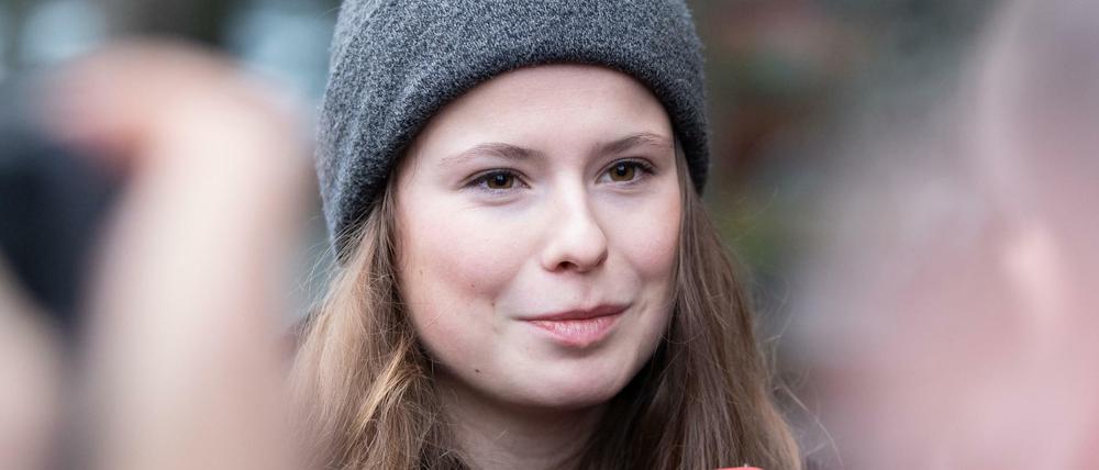 Luisa Neubauer will nicht in den Siemens-Aufsichtsrat (Foto vom Freitag nach dem Gespräch mit Konzernchef Kaeser).