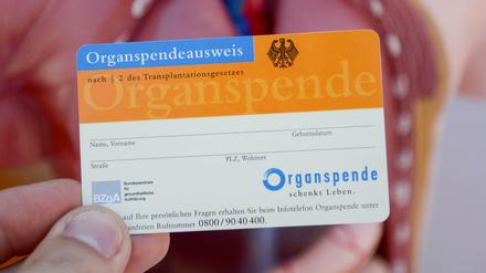 Die bundesweite Zahl der Organspender ging im vergangenen Jahr leicht zurück. 