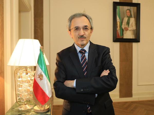 Javad Dabiran in der Berliner Dependance des Widerstandsrats.