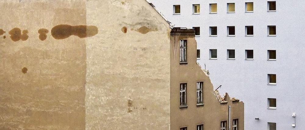 Kann das weg? Dass keine neuen Häuser mehr gebaut werden, ist eine der größten Sorgen zum Mietendeckel.