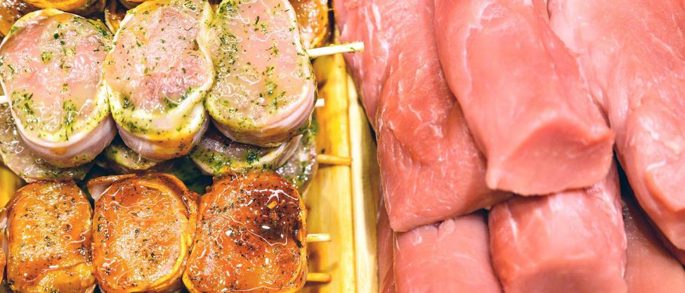 Fleisch ist zu billig. Darin sind sich fast alle einig. Doch wie steuert man gegen?