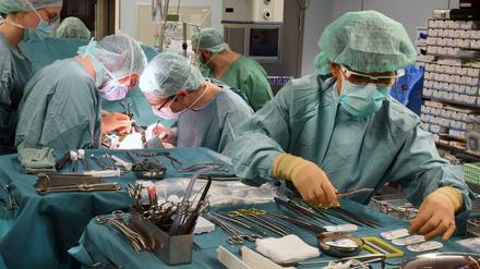 In Deutschland haben im vergangenen Jahr nur 932 Menschen ihre Organe gespendet.
