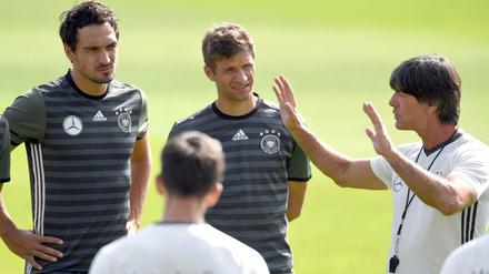 Vergangene Zeiten. Mats Hummels und Thomas Müller spielen unter Joachim Löw keine Rolle mehr.