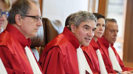 Der Erste Senat des Bundesverfassungsgerichts verhandelt über die Überwachungsbefugnisse des BND im Ausland.