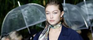 US-Model Gigi Hadid bei einer Modenschau in Paris.