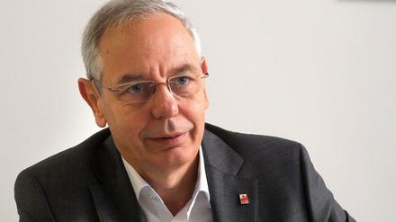 Michael Vassiliadis (55) ist Vorsitzender der IG Bergbau, Chemie, Energie (IG BCE) und inzwischen länger im Amt als jeder andere Vorsitzende einer der acht DGB-Gewerkschaften. 