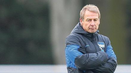 Immer schön locker bleiben. Jürgen Klinsmann gibt bei seiner Lizenz Entwarnung. 