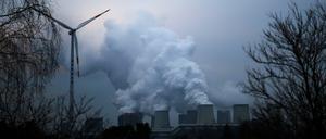 Zwei von sechs Blöcken des Kraftwerks in der Lausitz sind bereits stillgelegt, der nächste soll 2025 folgen.