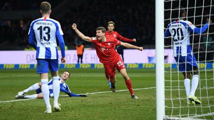 So fing es an. Thomas Müller erzielte das 1:0 für den FC Bayern.