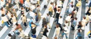 Viel zu voll hier – zu Zehntausenden ziehen die Berliner ins Umland, deshalb wächst die Hauptstadt so langsam wie zuletzt im Jahr 2011.