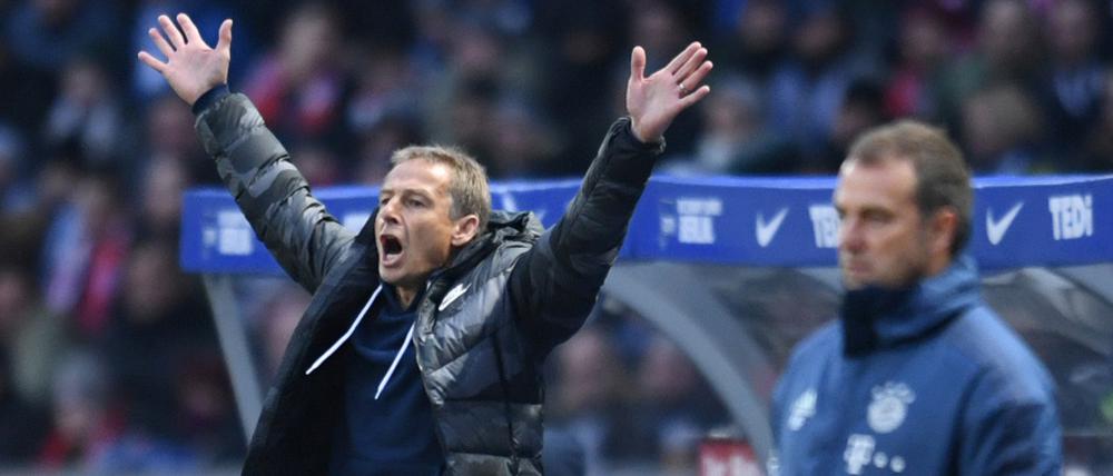 Schritt zurück. Jürgen Klinsmann konnte nicht zufrieden sein mit dem Bayern-Spiel.