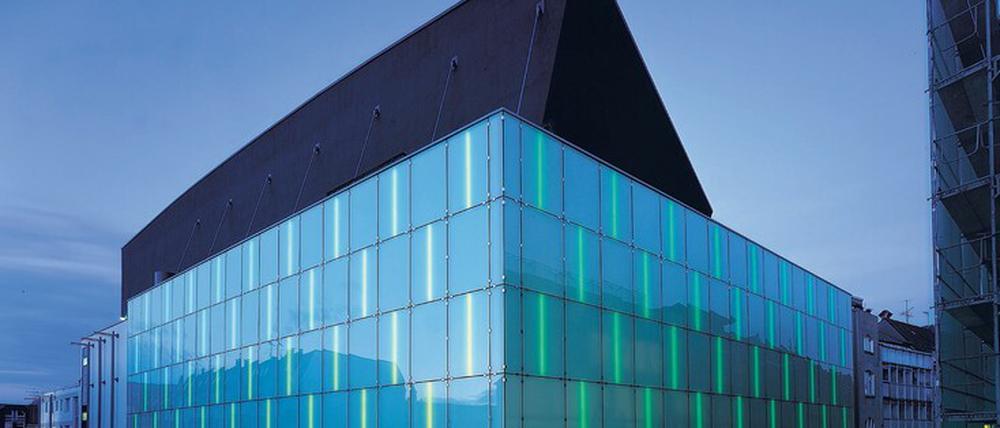 Das 2002 eröffnete Konzerthaus wurde bewusst auf die Schattenseite der Dortmunder Innenstadt gebaut.