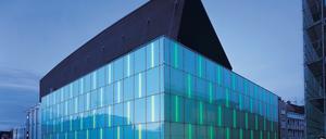 Das 2002 eröffnete Konzerthaus wurde bewusst auf die Schattenseite der Dortmunder Innenstadt gebaut. 