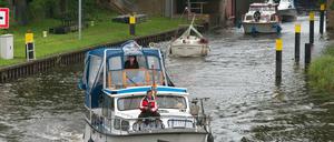Auf 0,1 Prozent der Verkehrsemissionen in Deutschland schätzt das Umweltbundesamt den Anteil von Motorbooten.