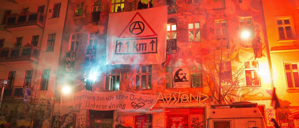 Demonstration linker Gruppen in der Rigaer Straße (Symbolbild).