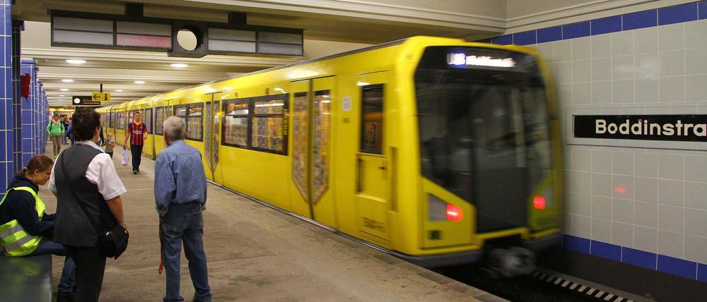 Berliner U-Bahnhof Boddinstraße in Neukölln.