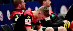 Hängende Köpfe: Nach der Niederlage gegen Kroatien machte sich bei den deutschen Spielern wie Timo Kastening Enttäuschung breit.