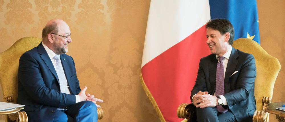 Besprechen sich zum Libyen-Konflikt in Rom: Martin Schulz (l) und Giuseppe Conte
