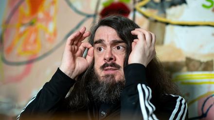 Wäre am liebsten „Chef von dem Laden“. Jonathan Meese, hier vor einigen Tagen bei einem Interview mit der dpa.