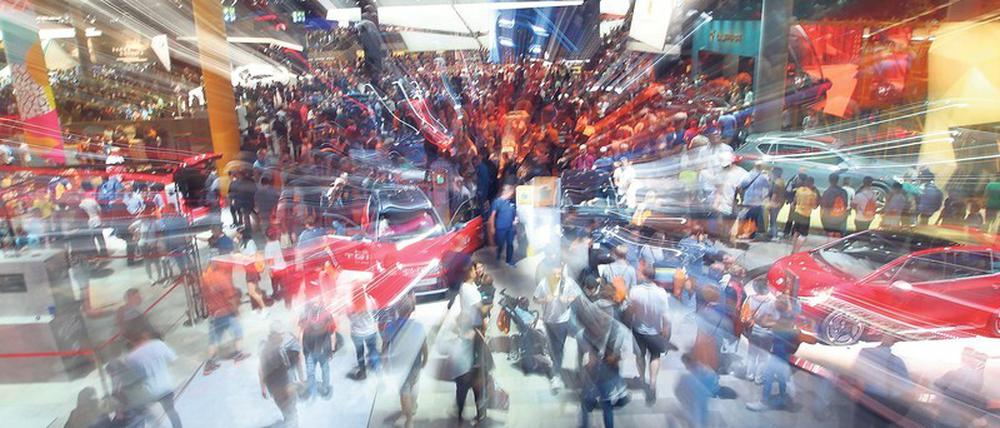 Zuschauermagnet. Die IAA in Frankfurt am Main lockte im vergangenen Jahr eine halbe Million Autofans an. 